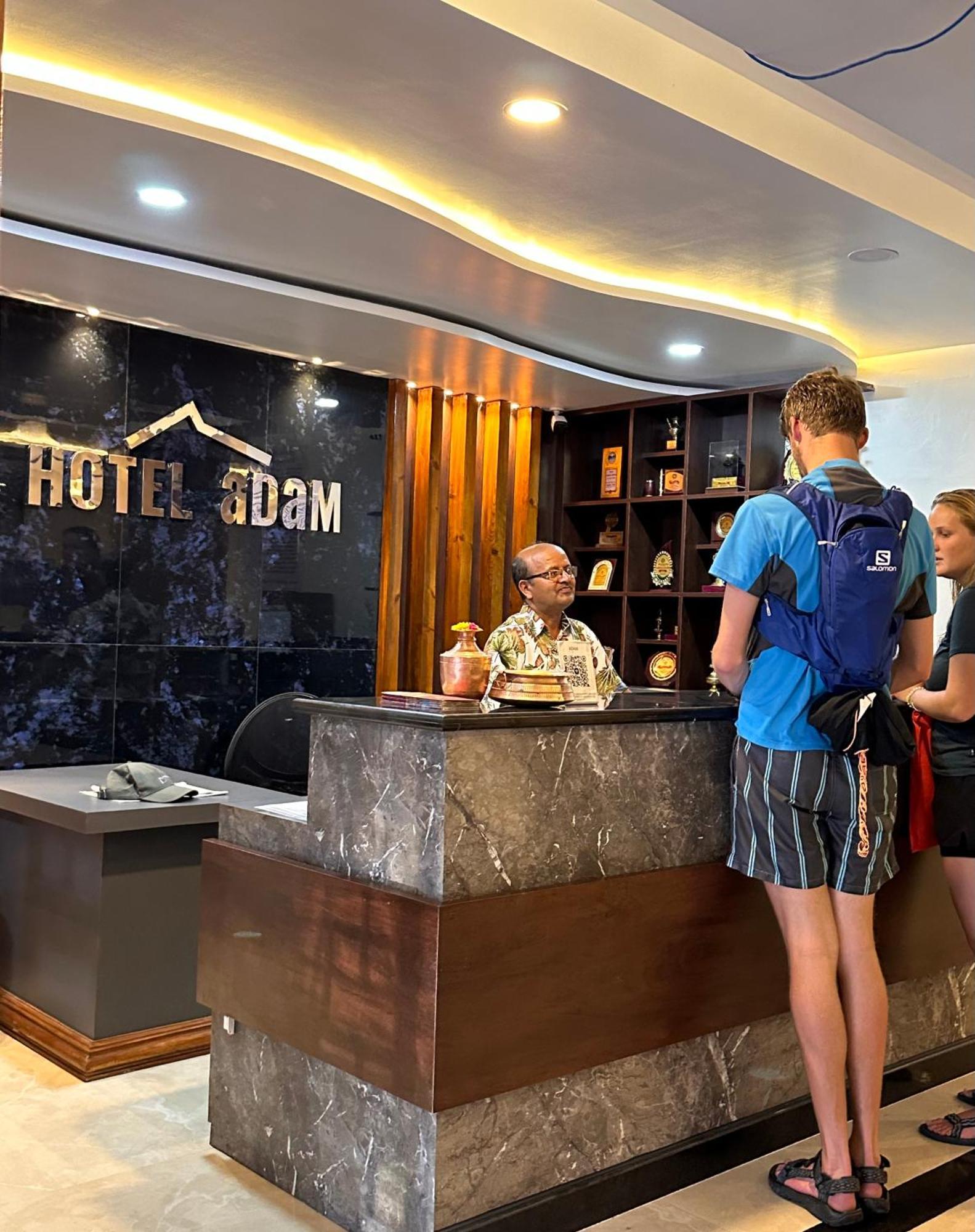 Hotel Adam Покхара Екстер'єр фото